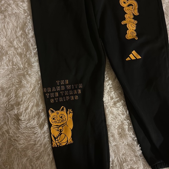 Men’s adidas originals lucky cat bascat sweat pants size small - Picture 2 of 10